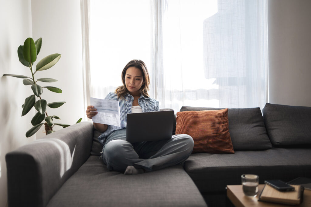 Personal injury claim – insurance settlement vs. working with a personal injury lawyer 