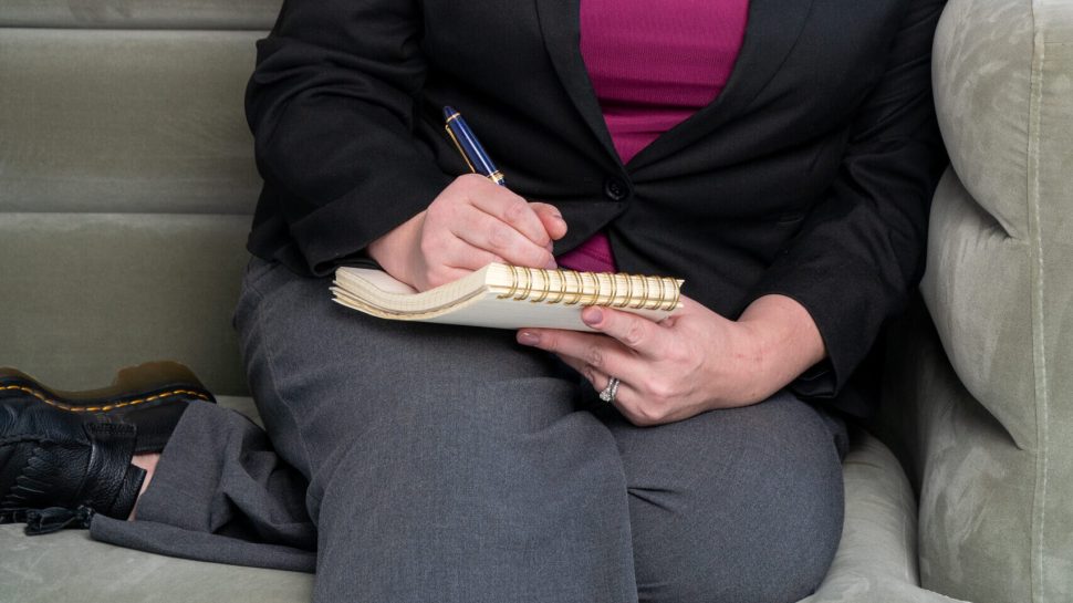 How to choose a personal injury attorney? 5 questions to ask personal injury attorney