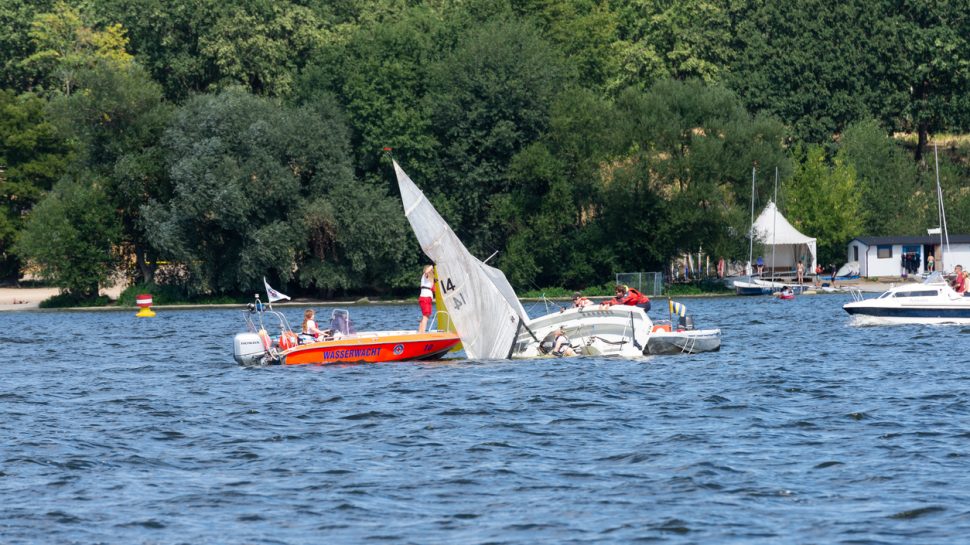 who is responsible for a boating accident